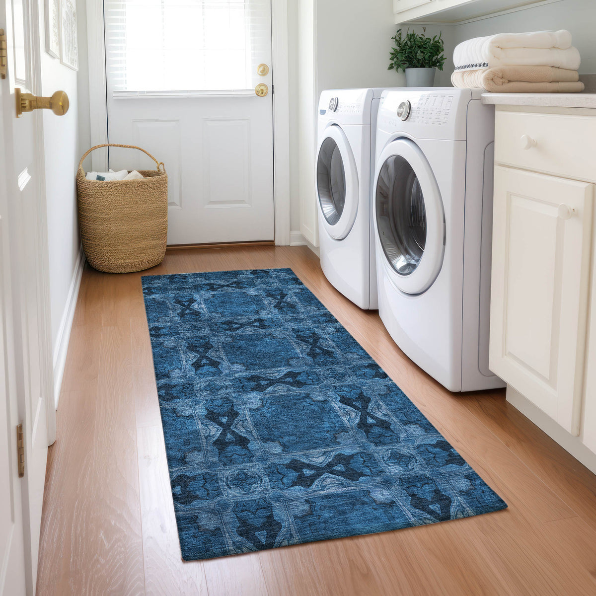Chantille ACN564 Navy Rug