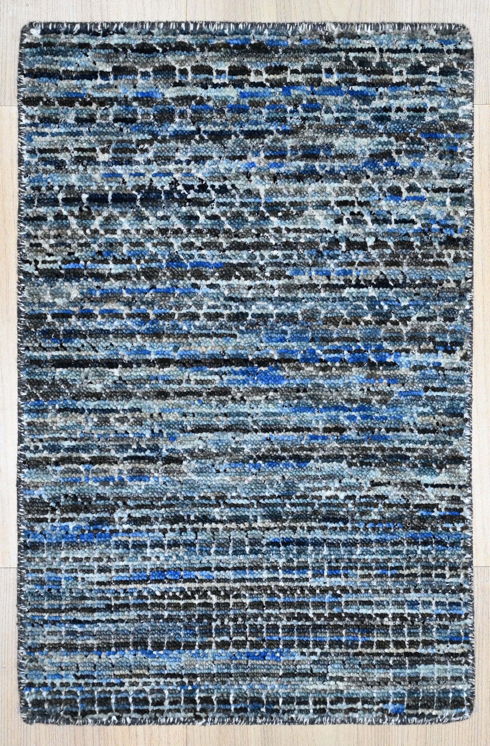 Majestic RH-C-2 Charcoal Multi Rug