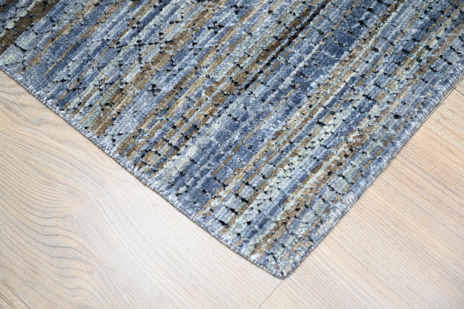 Majestic RH-C-2 Sage Grey Rug