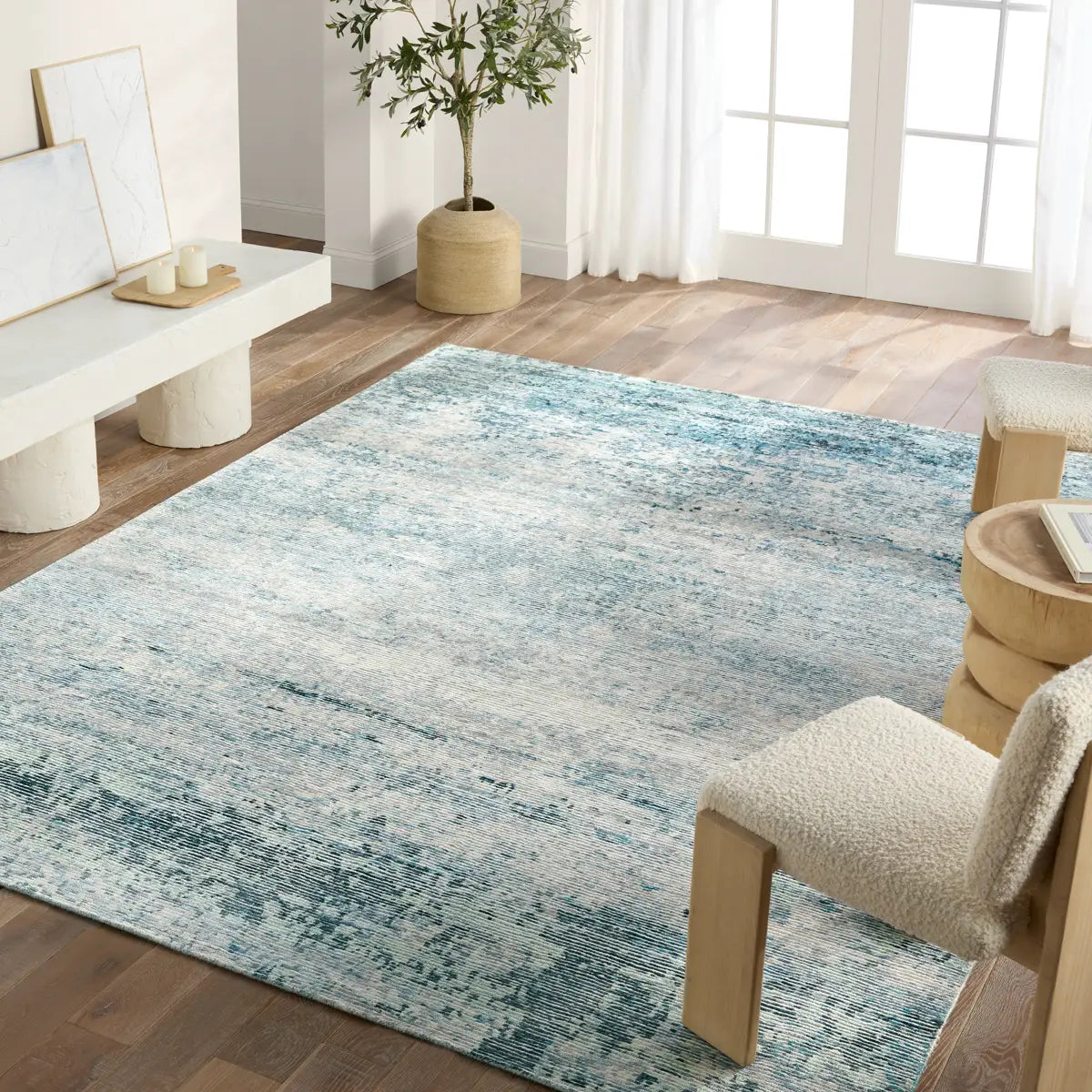 Roshan ROH02 Aqua/Ivory Rug