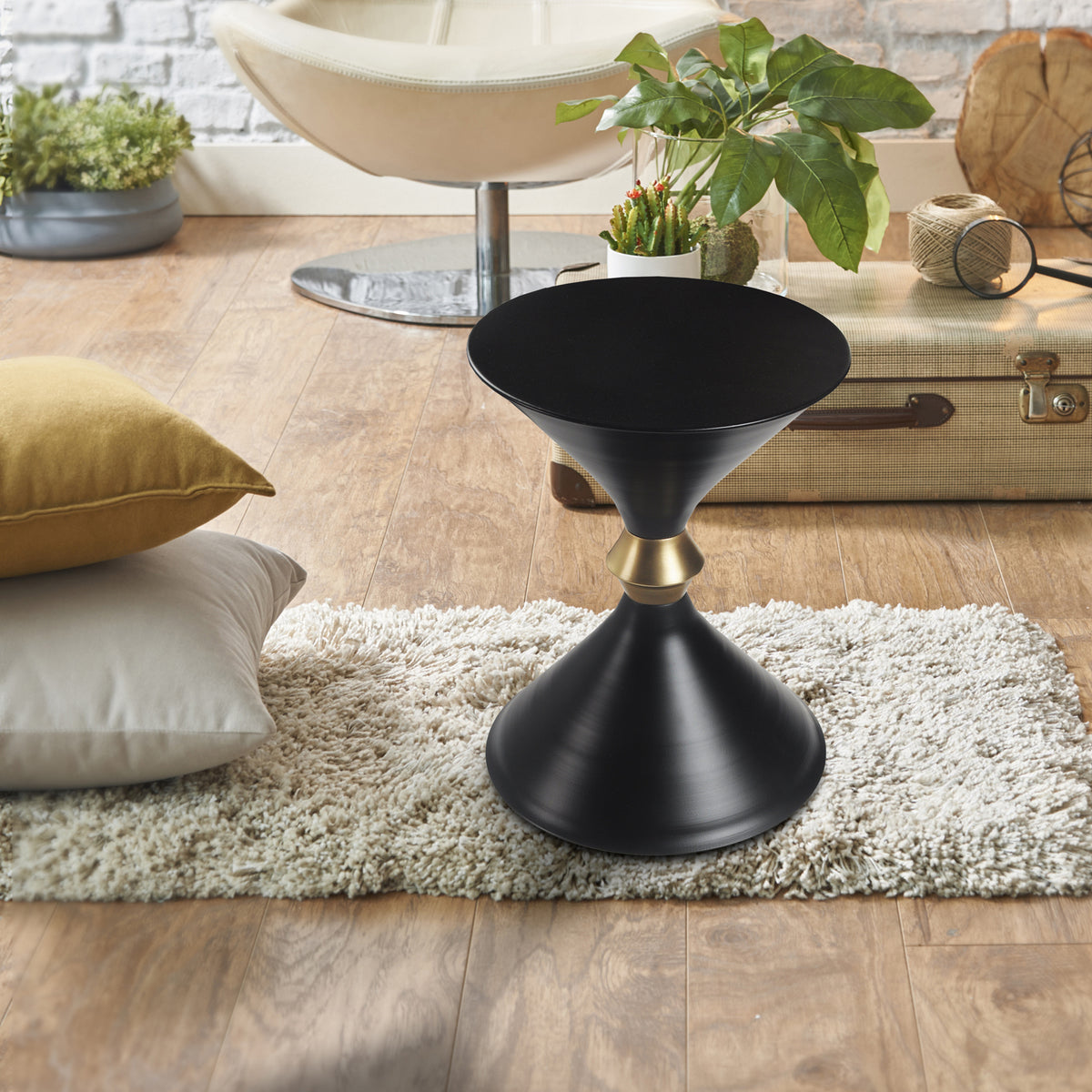 Chloe Handmade Contemporary Metal Side Table