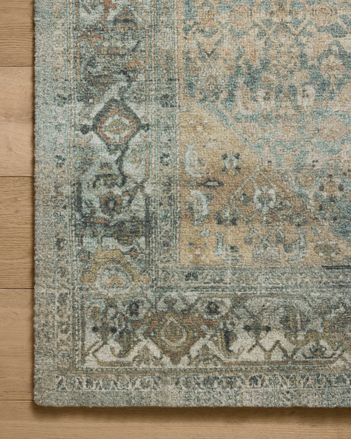 Detail