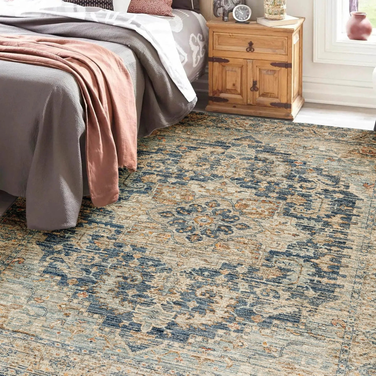 Bergama BE3 Navy Rug - Rug & Home