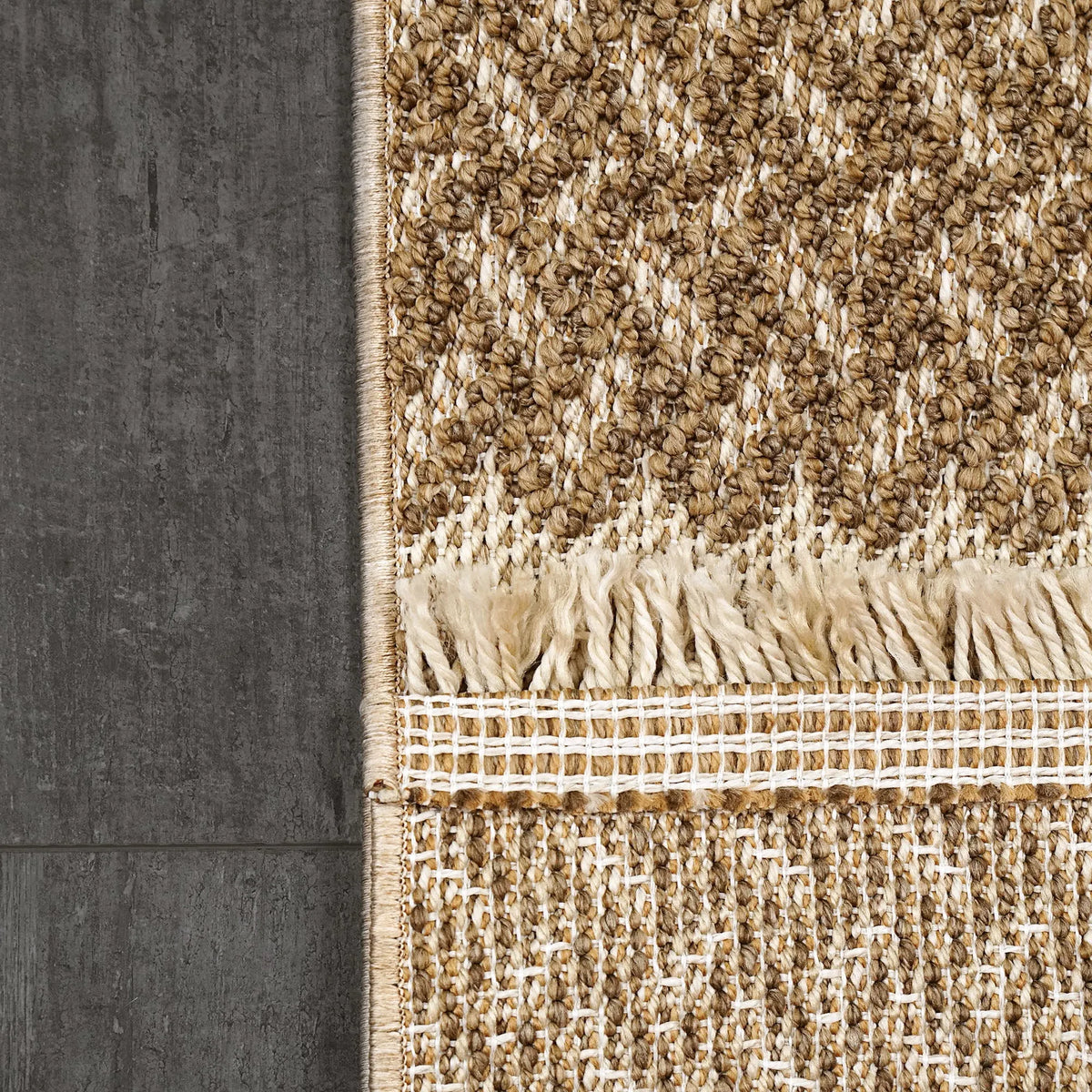 Seville 3613-800 Beige Rug