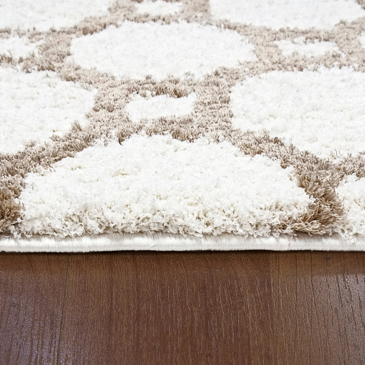 Silky Shag 5903-110 White Rug