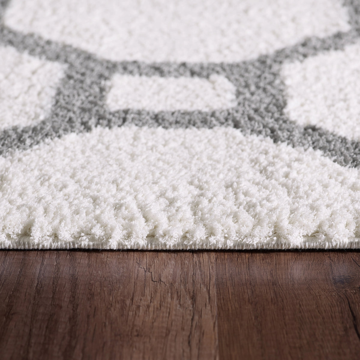 Silky Shag 5903-119 White/Silver Rug