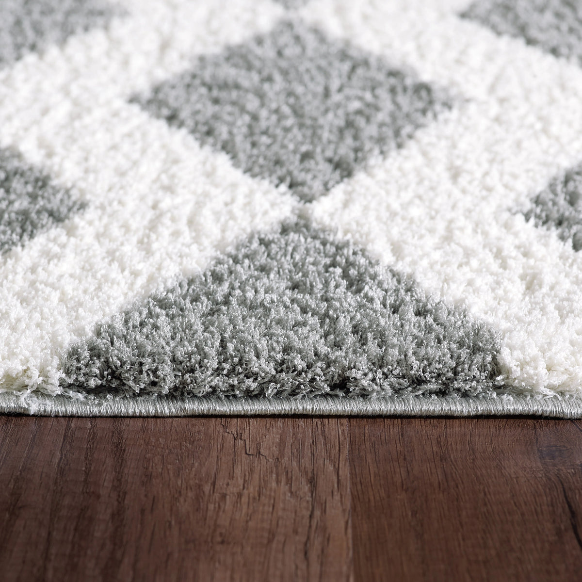 Silky Shag 5904-119 White/Silver Rug
