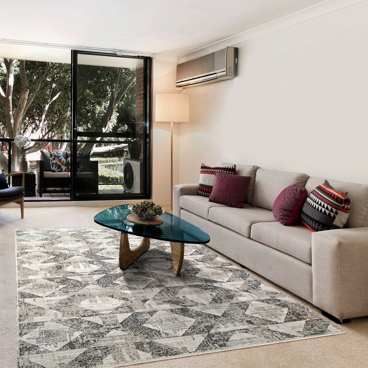 Refine 4631-889 Beige/Cream Rug