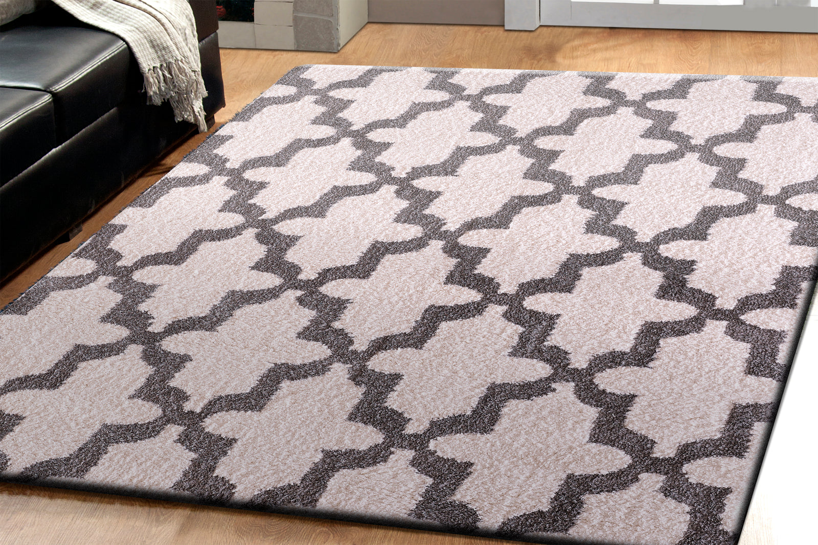 Silky Shag 5906-110 White/Silver Rug