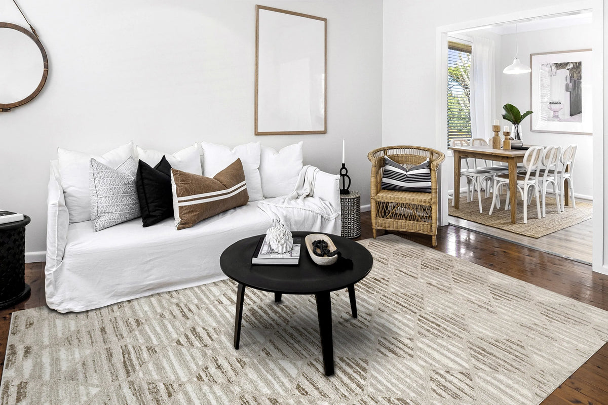 Momentum 61798-095 Ivory/Grey Rug