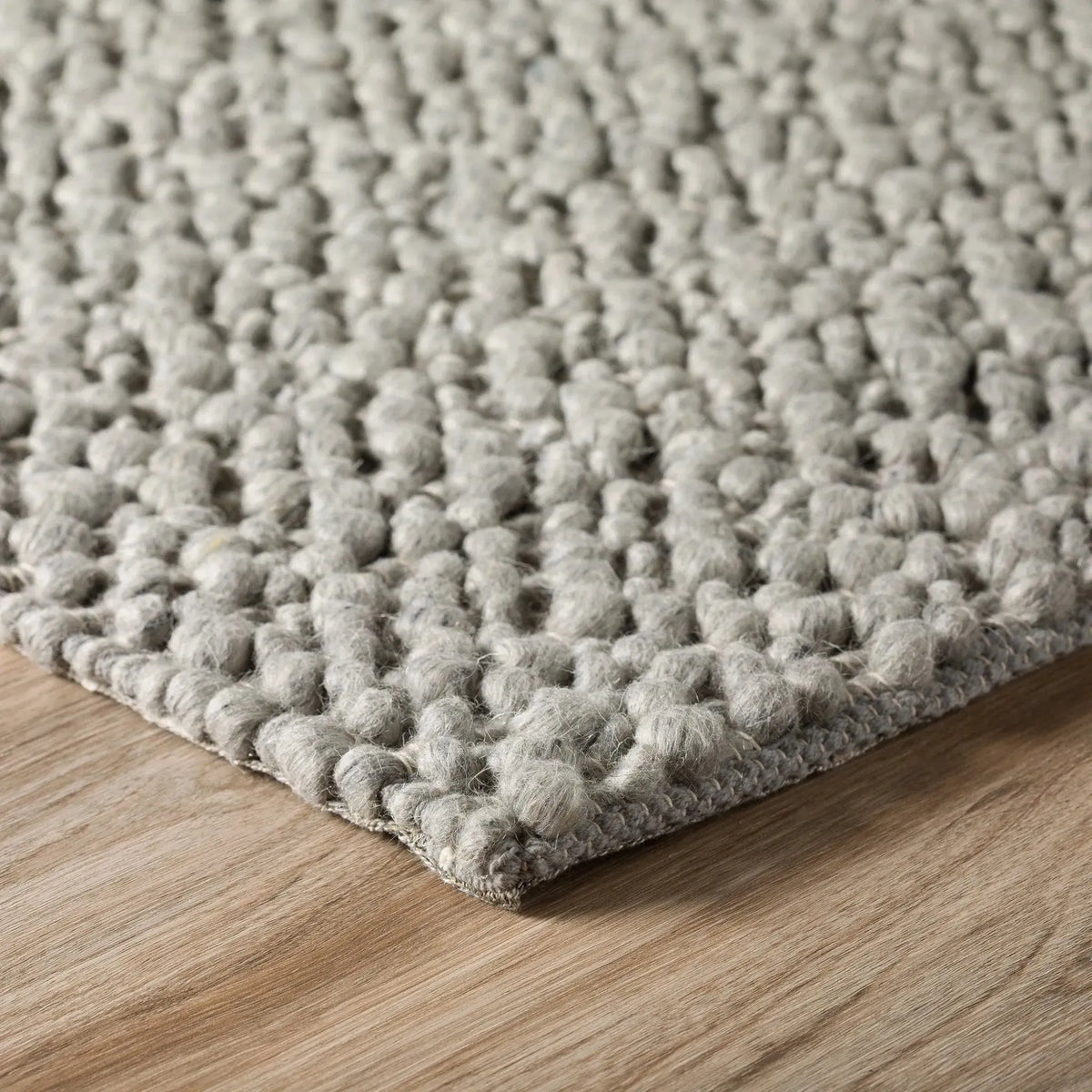 Gorbea GR1 Silver Rug