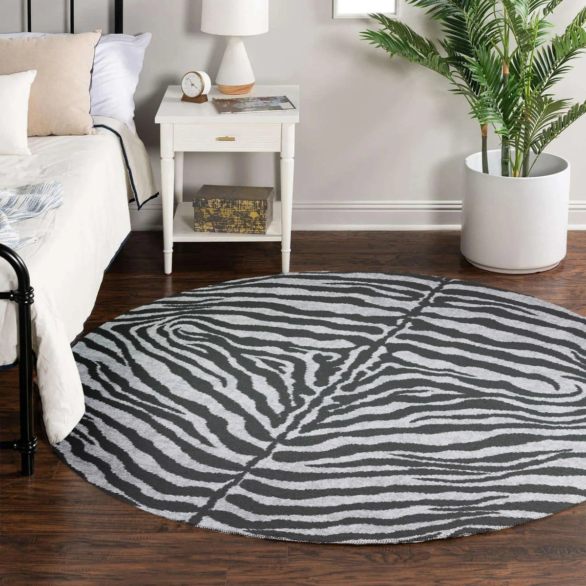 Mali ML1 Flannel Rug - Rug & Home