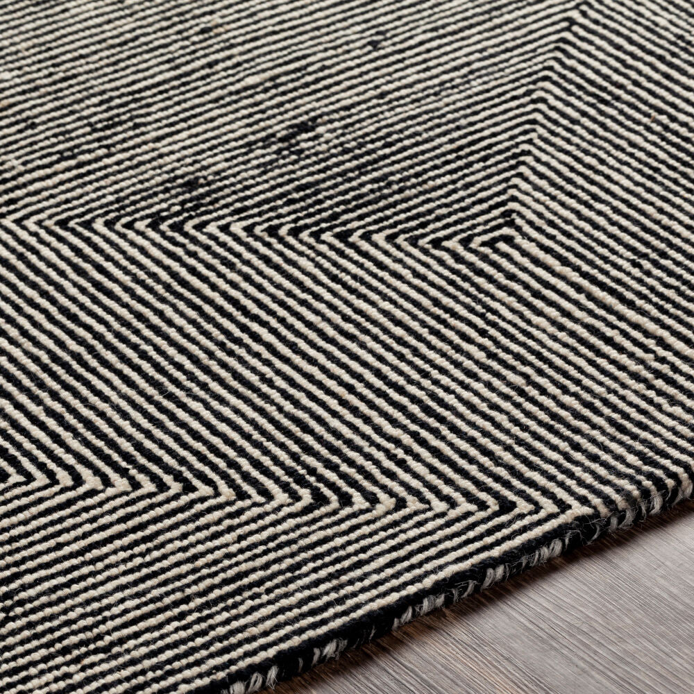 Maroc MAR-21 Black / Cream Rug