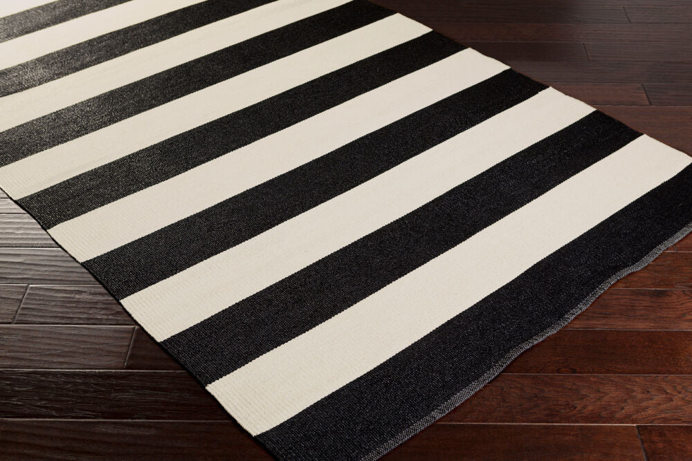 Picnic PIC-4005 Black / Cream Rug