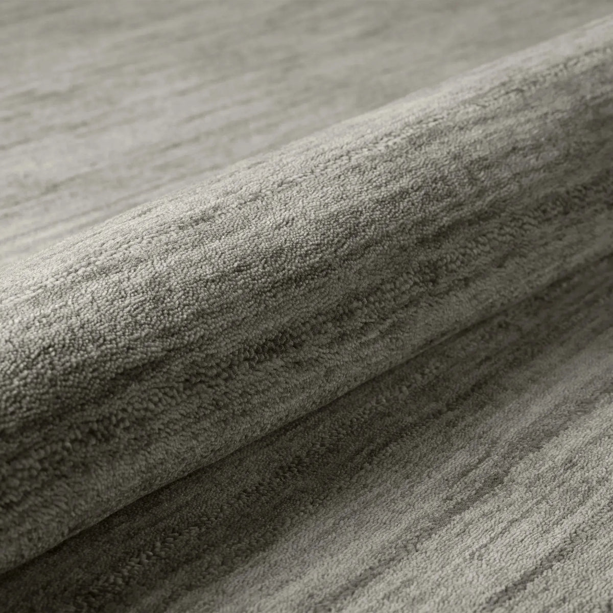 Rafia RF100 Charcoal Rug