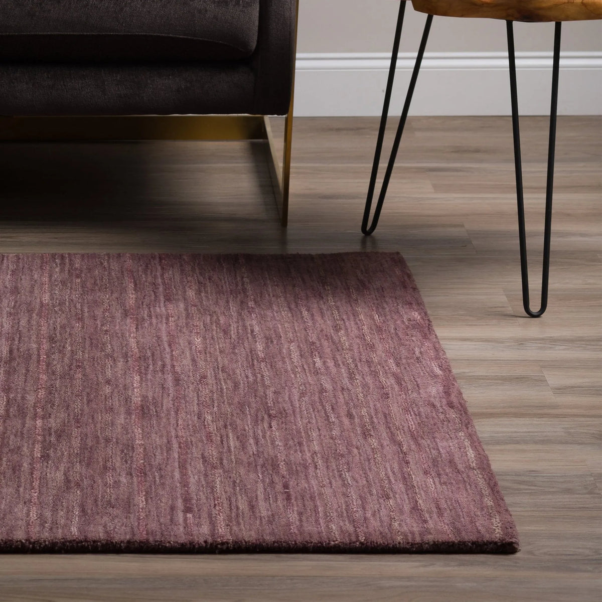 Rafia RF100 Plum Rug - Rug & Home