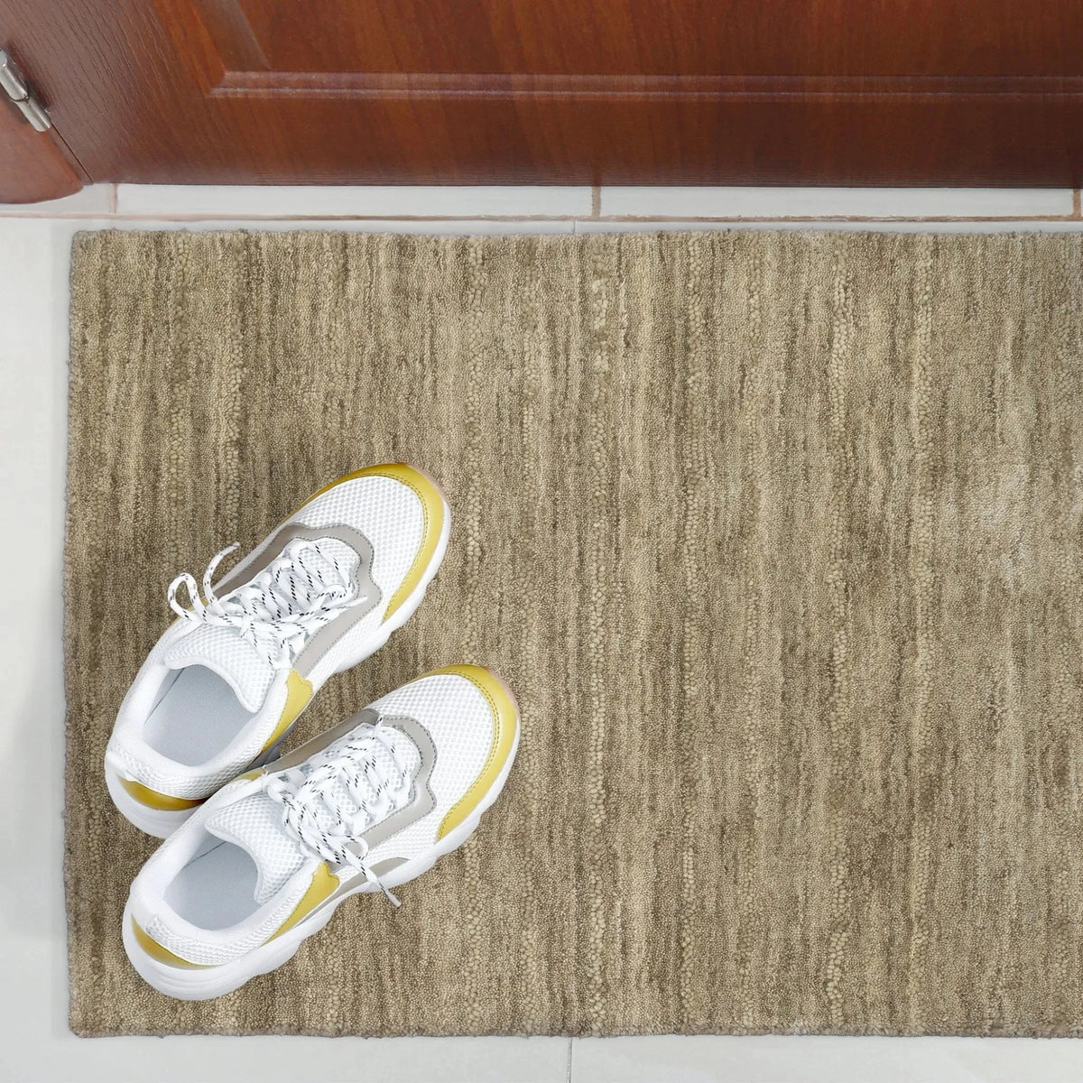 Rafia RF100 Taupe Rug