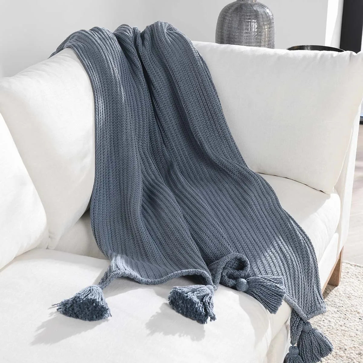 TC Veda Sea Frog Blue Throw Blanket