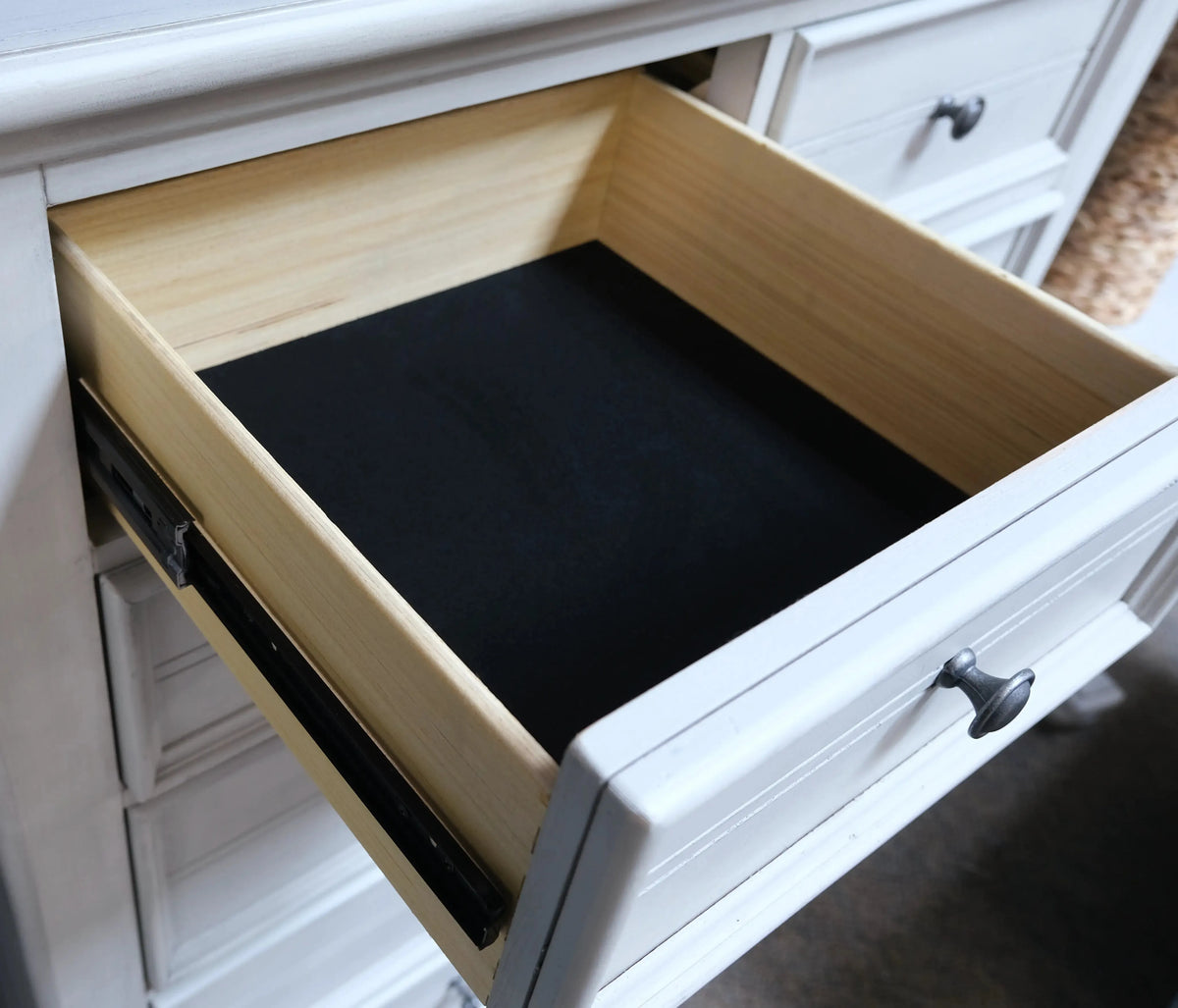 New Haven 7-Drawer Chest Oyster Shell