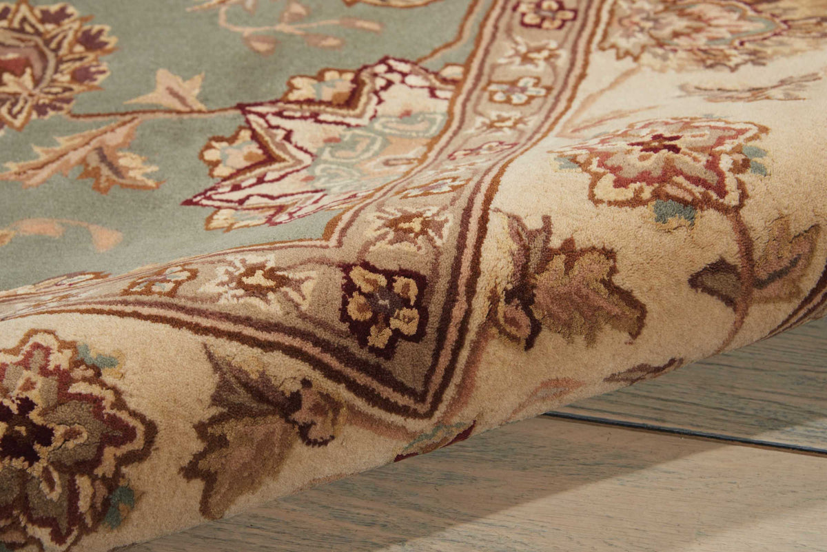 Detail