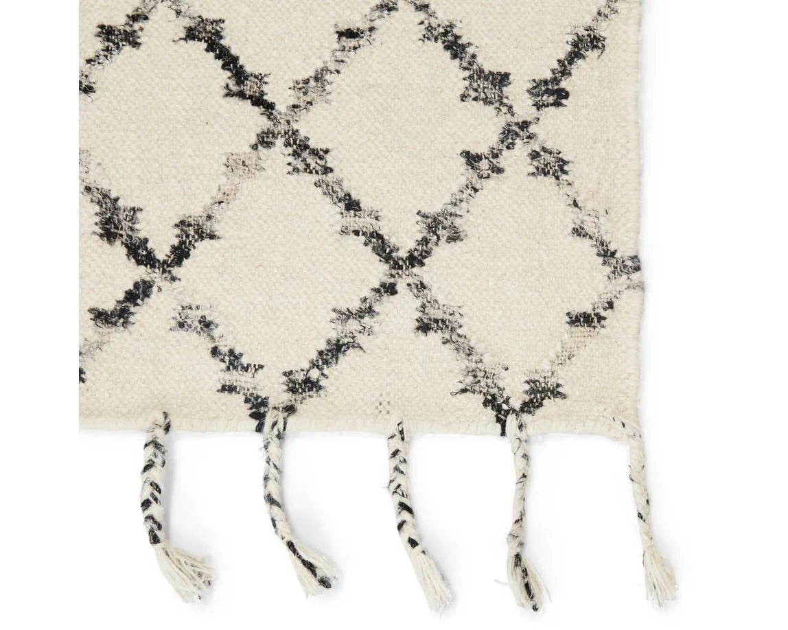 Adair ADA02 Riot Ivory / Black Rug - Rug & Home