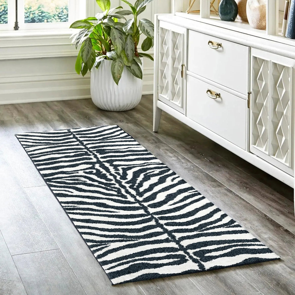 Akina AK1 Ivory Rug - Rug & Home