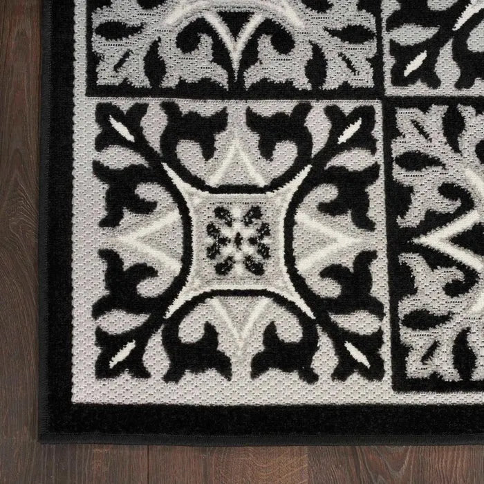 Aloha ALH34 Black/White Area Rug - Rug & Home