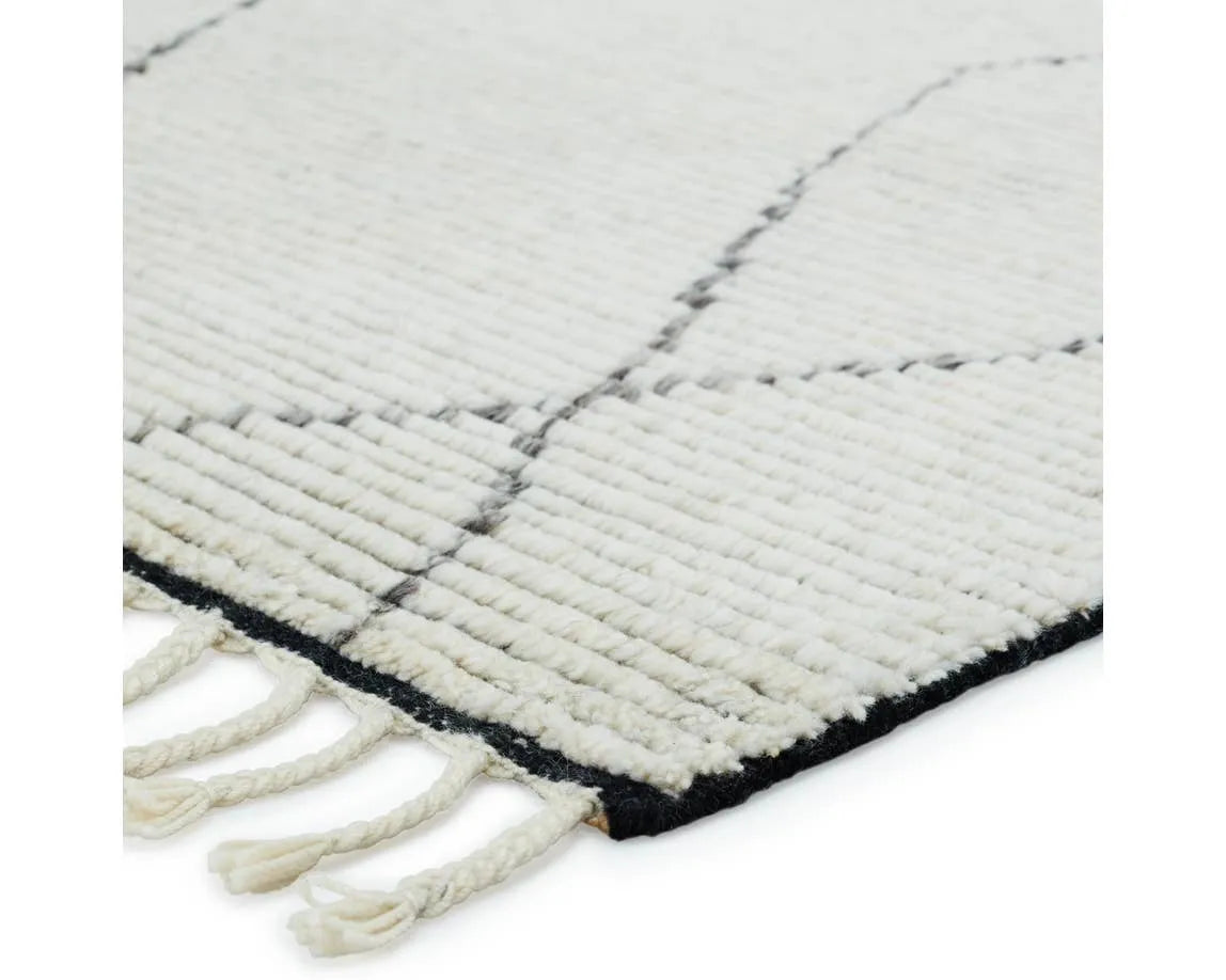 Alpine ALP03 Ammil Cream/Black Rug