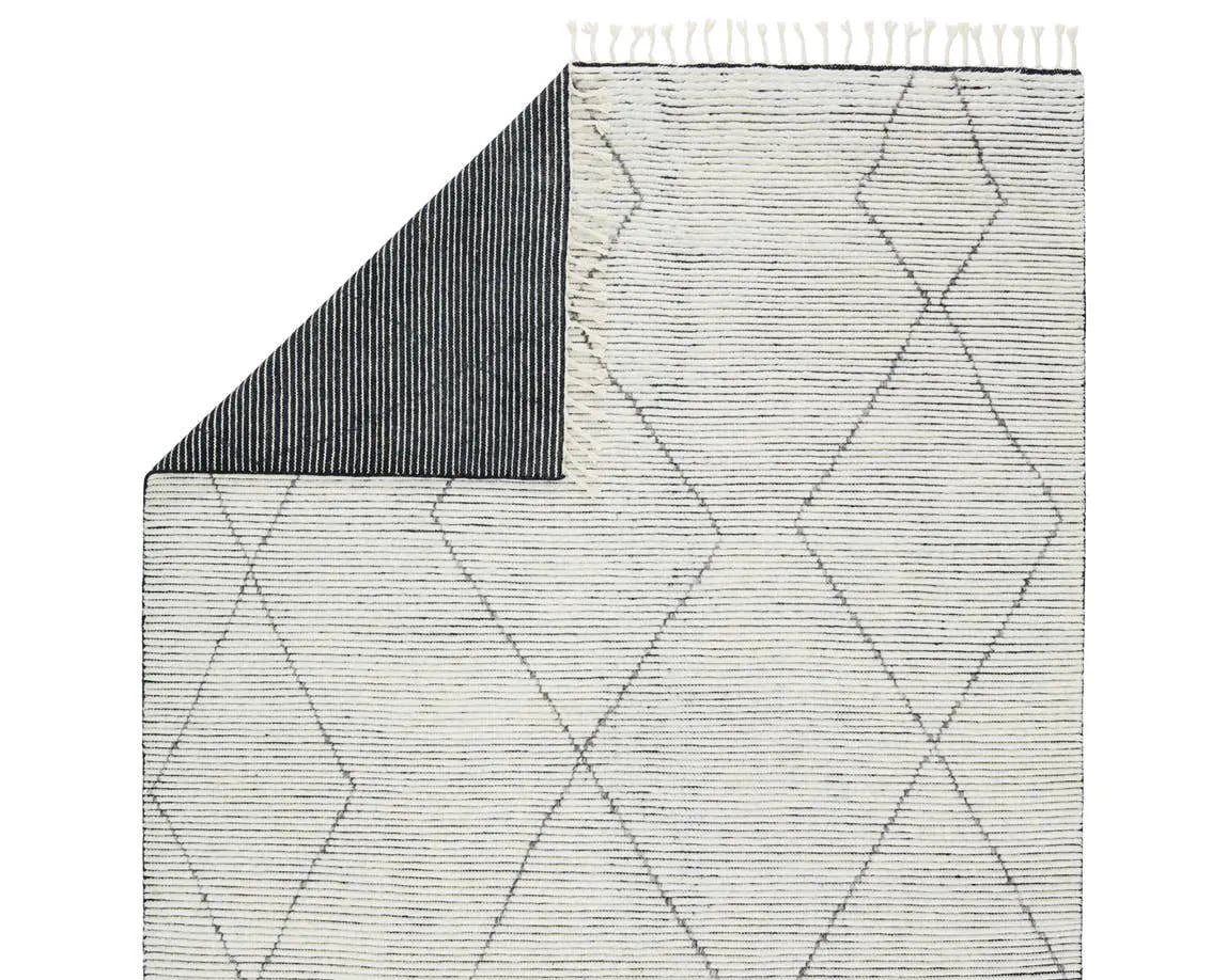 Alpine ALP03 Ammil Cream/Black Rug