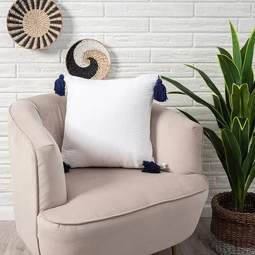 Amari 08030WHT White Pillow - Rug & Home