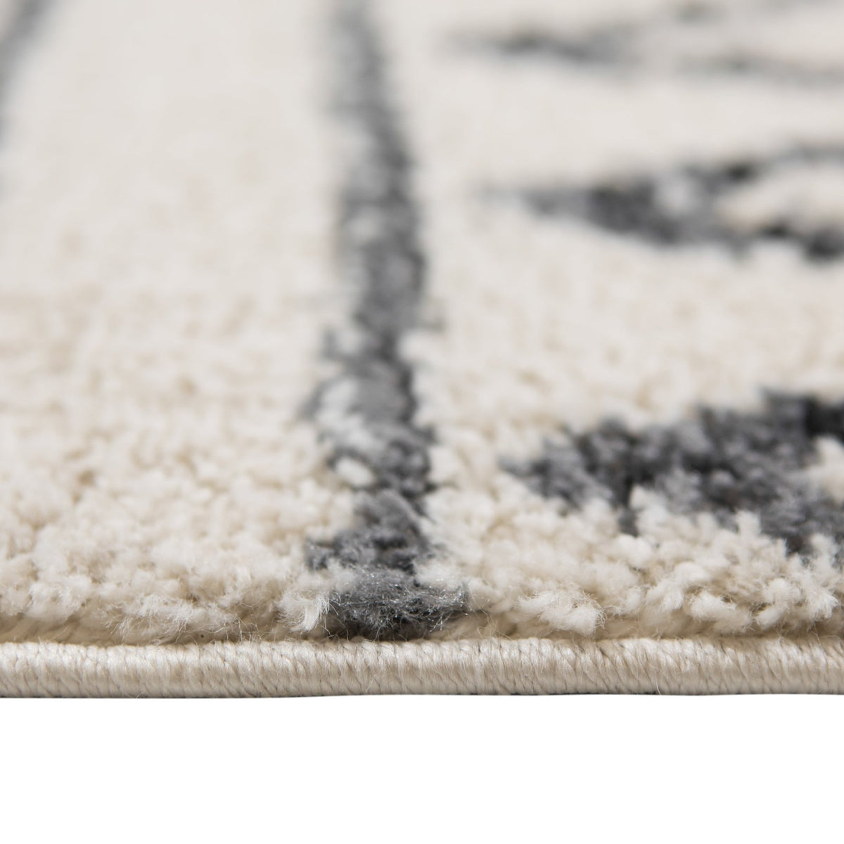 Aspen ASP-3 Cream/Black Rug - Rug & Home