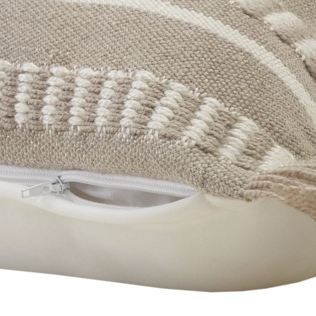 Atlantis Lr07588 Taupe/White Pillow