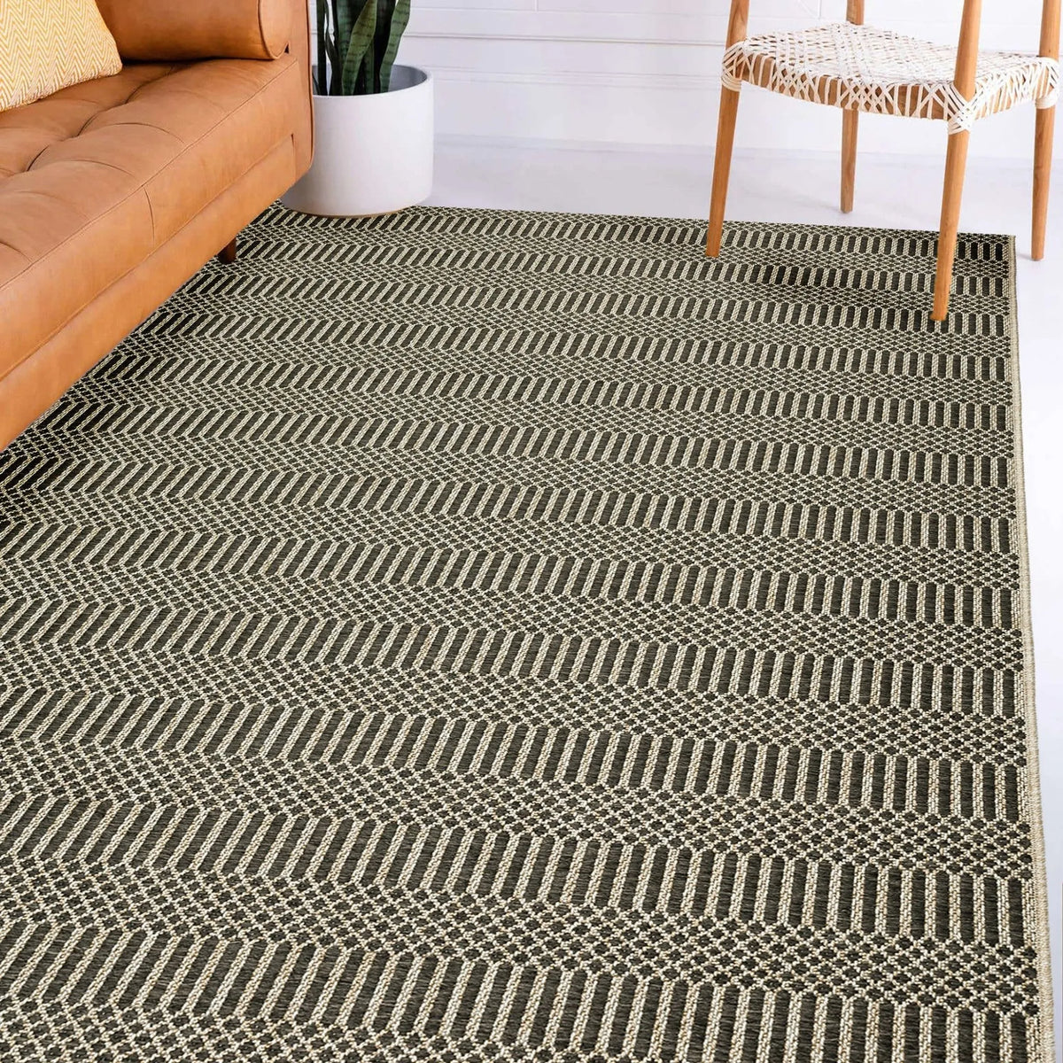 Bali BB4 Charcoal Rug - Rug & Home