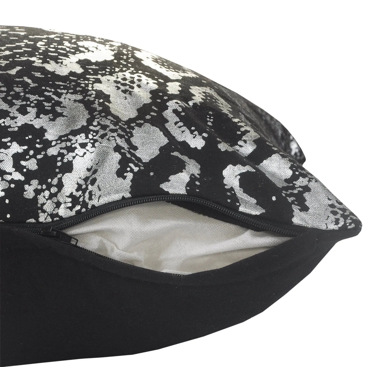 Beastly Lr07665 Black/Silver Pillow