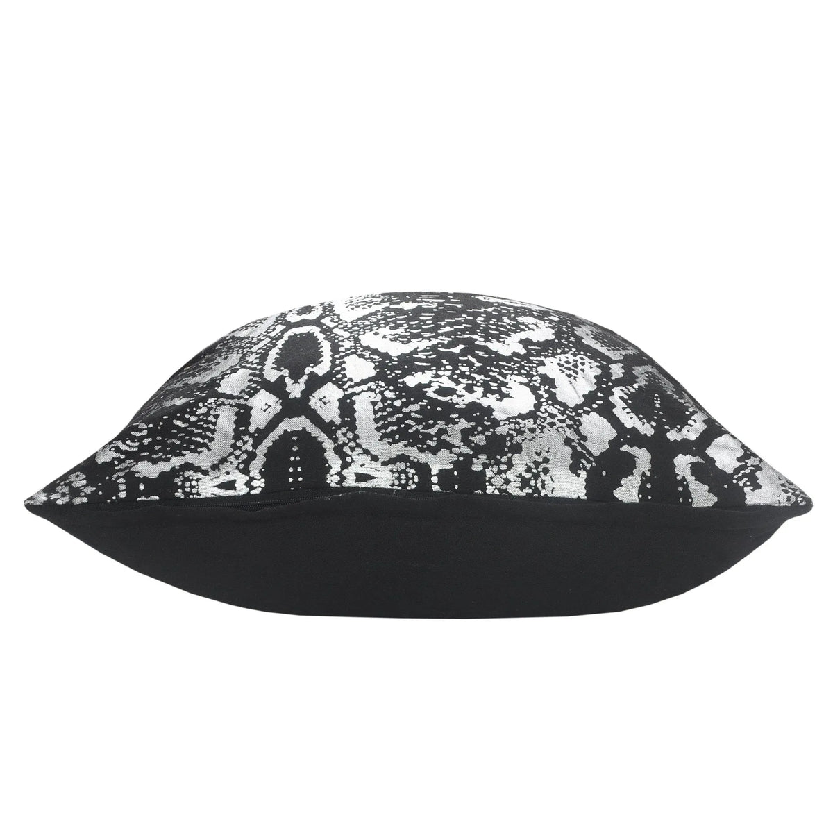 Beastly Lr07665 Black/Silver Pillow