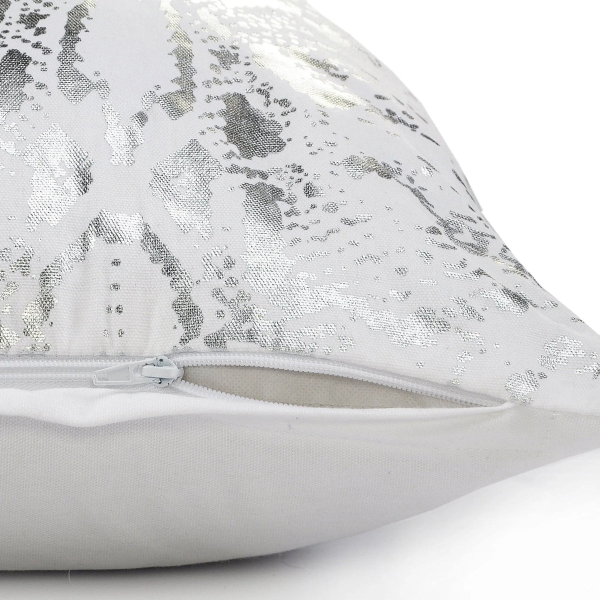 Beastly Lr07666 White/Silver Pillow