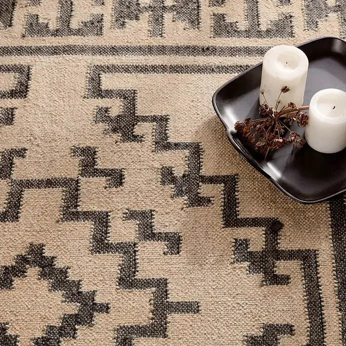 Bedouin BD24 Light Beige/Deep Black Rug - Rug & Home