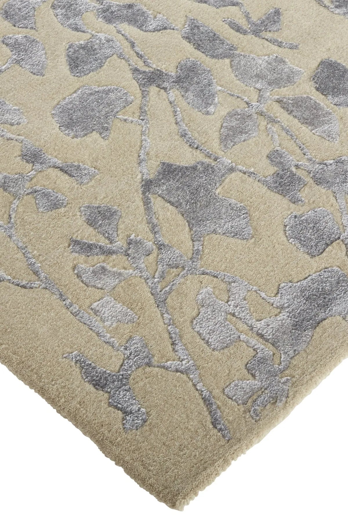 Bella 8832F Tan/Silver Rug - Rug & Home