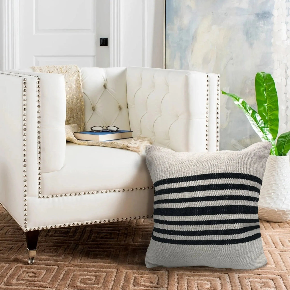 Bold Striped Lr04715 White/Black Pillow