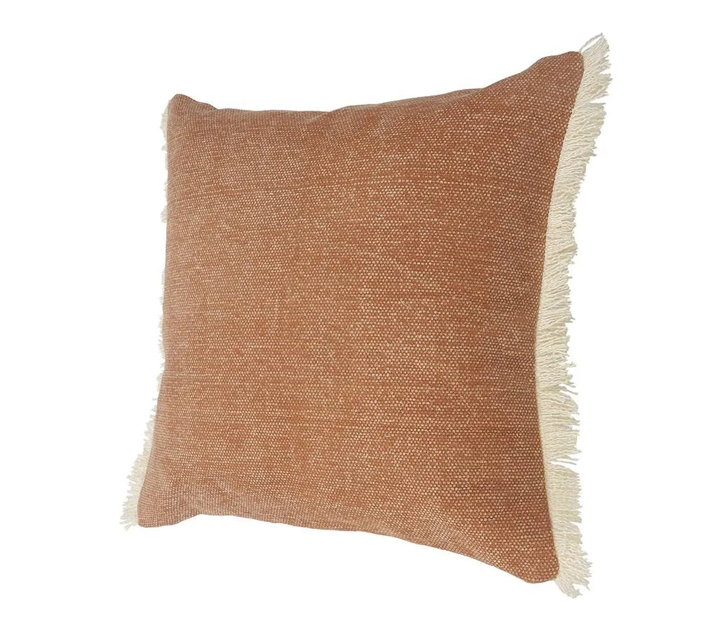 https://rugandhome.com/cdn/shop/products/caramel-coated-fringed-lr07527-throw-pillow-998531_1200x.jpg?v=1677617015