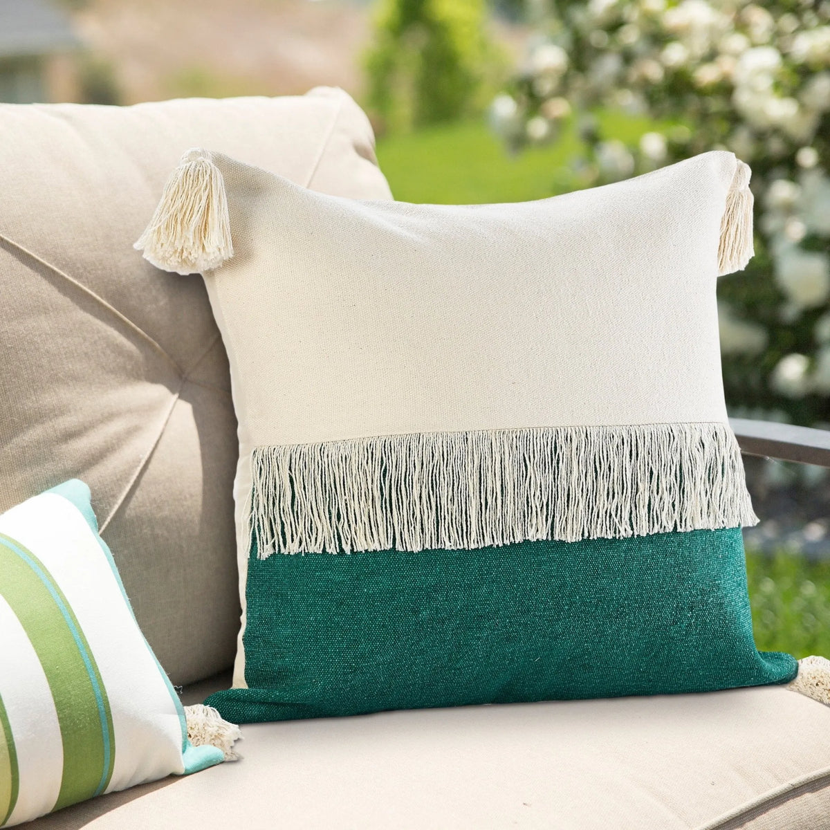 Carnival Lr07661 Emerald Green/Off-White Pillow - Rug & Home