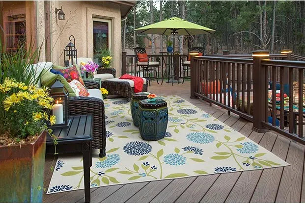 Caspian 8327Y Ivory/ Green Rug