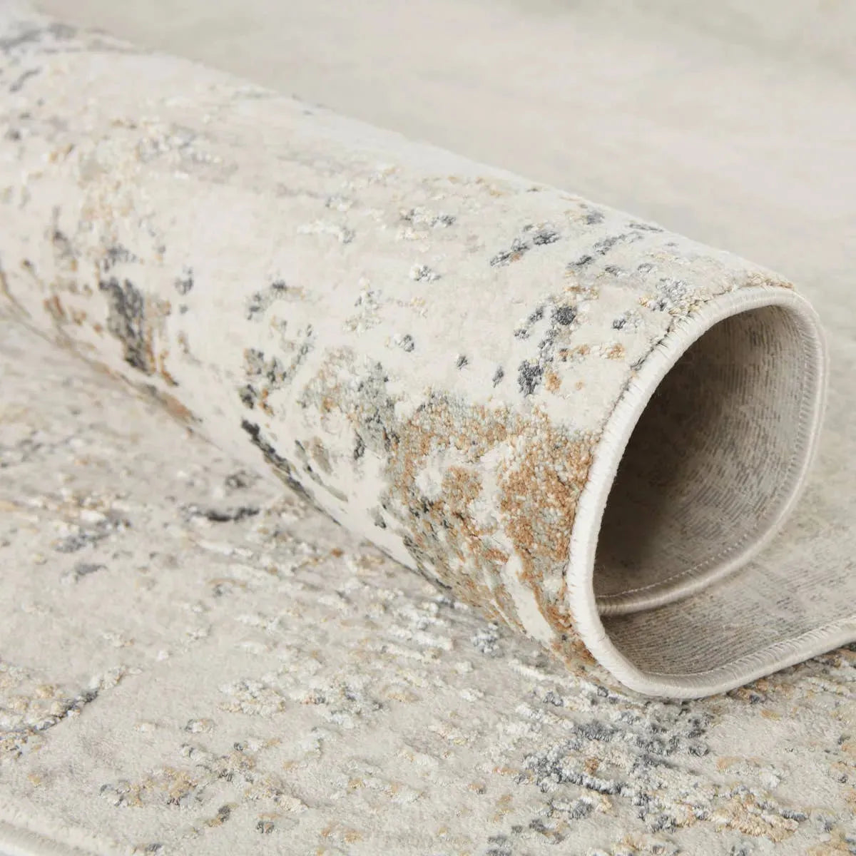 Cirque CIQ29 Cassia Gray/Gold Rug