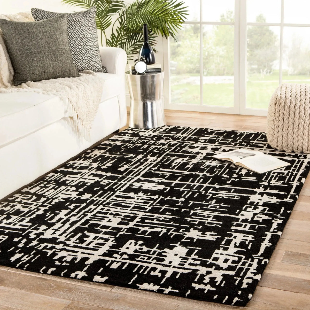 Clayton CLN16 Pals Black/Cream Rug