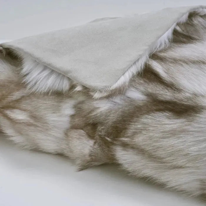 Couture Fur F7105 Silver Throw Blanket
