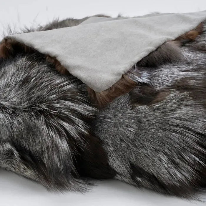 Couture Fur F7108 Dark Grey Throw Blanket