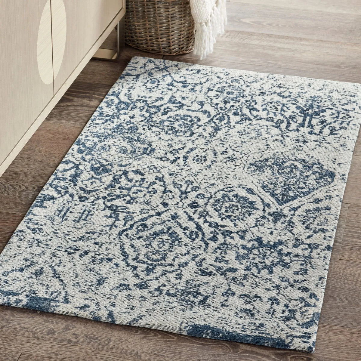 Damask DAS06 Blue Rug