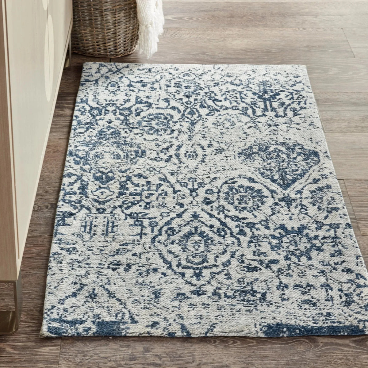Damask DAS06 Blue Rug