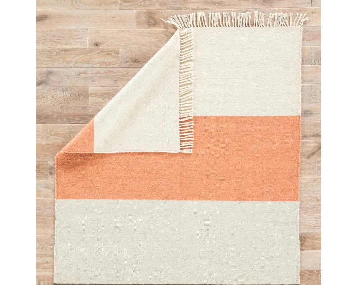 Desert DES18 Swane Coral / Green Rug