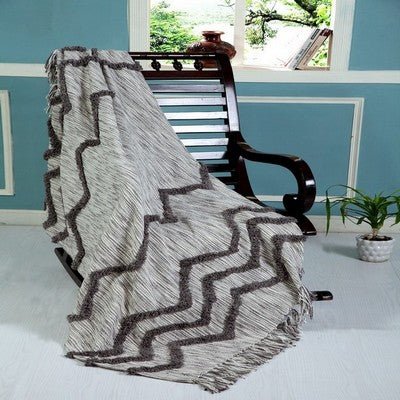 Discontinued 80146GYN Grey/Natural Throw Blanket - Rug & Home
